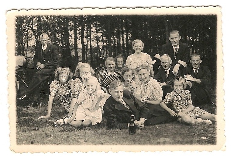 De familie Holl rond 1940